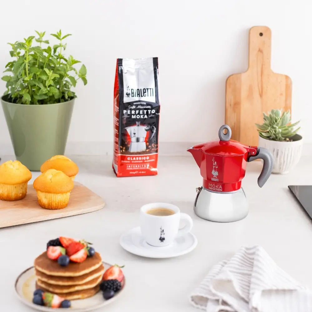 Bialetti İndüksiyon Mokapot Kırmızı (6 cup) Bialetti İndüksiyon Mokapot Kırmızı (6 cup)