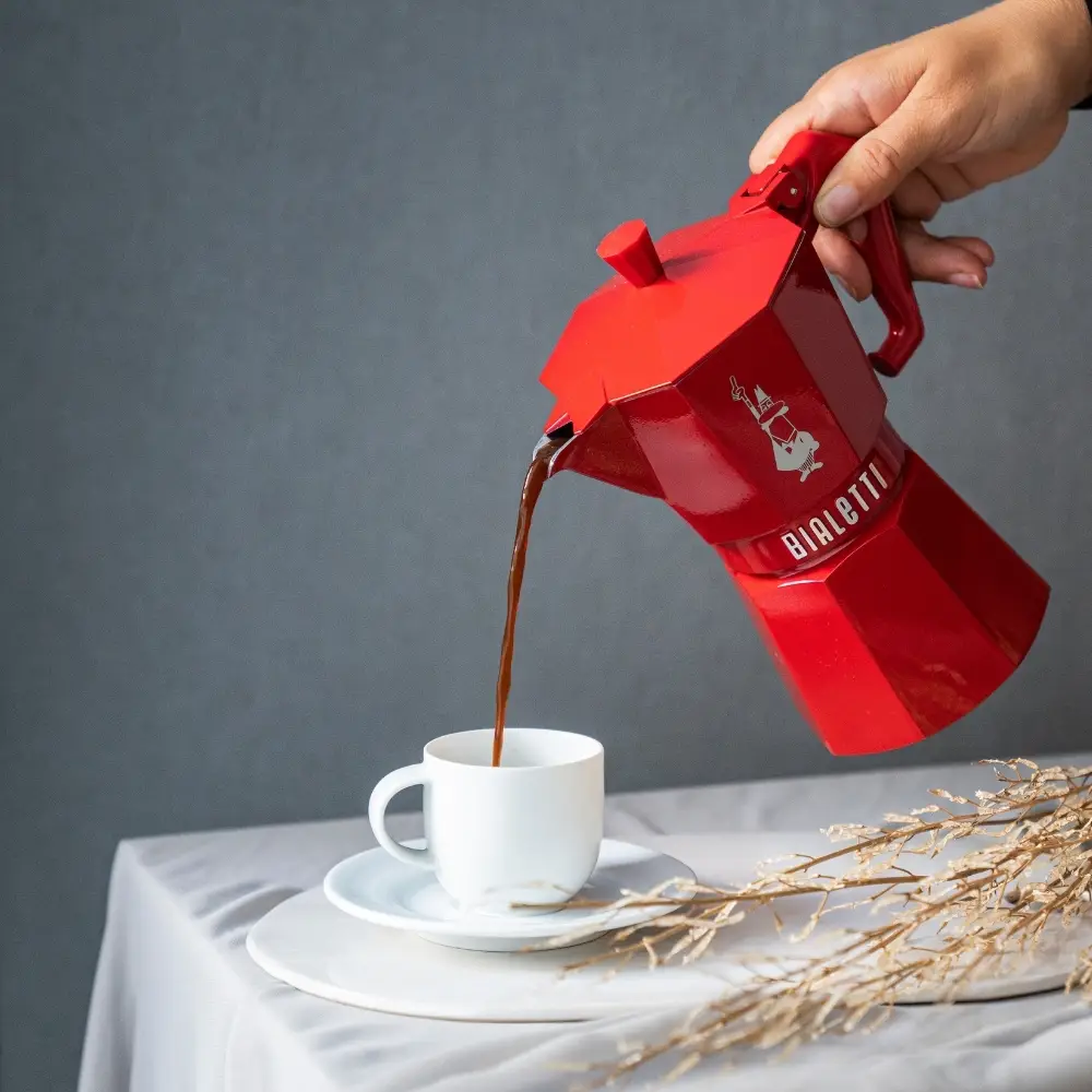 Bialetti Moka Express Excl. Kırmızı 6 Cup Bialetti Moka Express Excl. Kırmızı 6 Cup